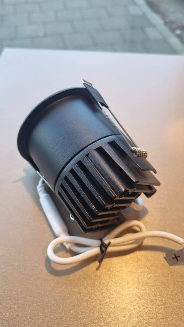 Comfort deep: zwart Lichtkleur 1800k tot 3000k Dim to warm - Afbeelding 5