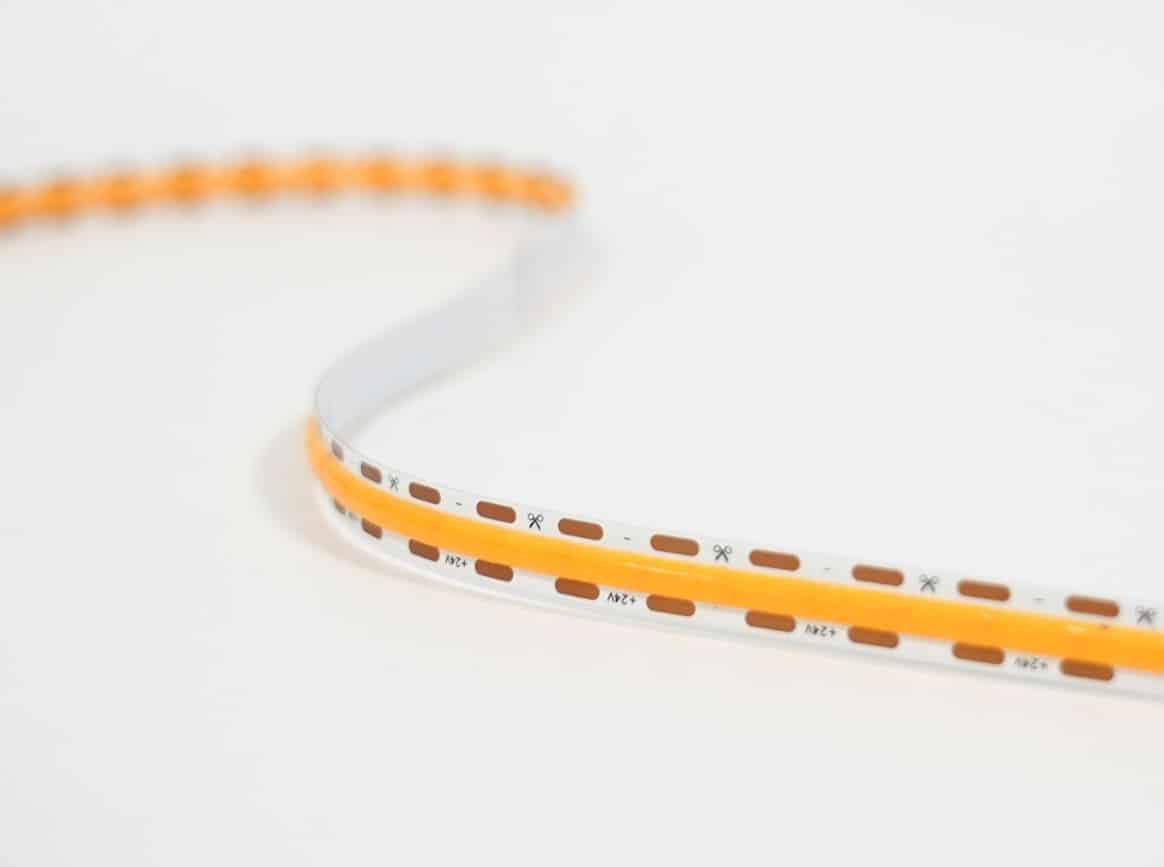 LED strip COB (480 LEDs/m 24V) free cutting